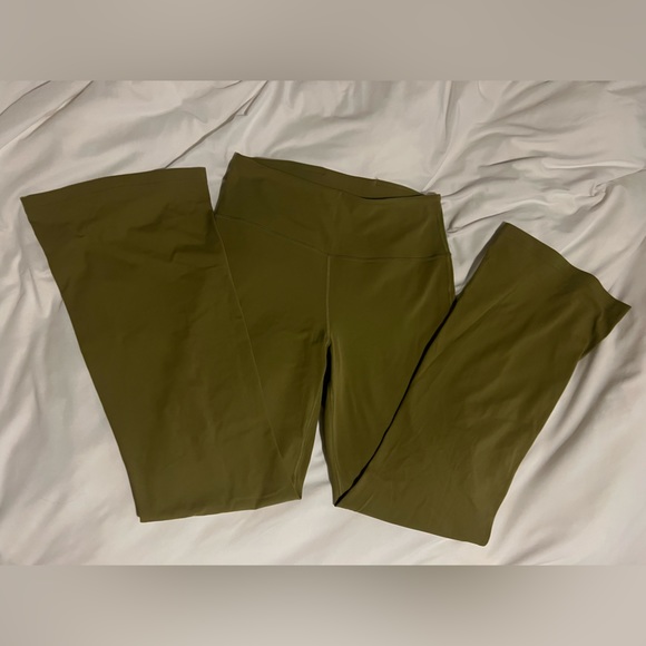 Lululemon groove pant - Picture 3 of 4